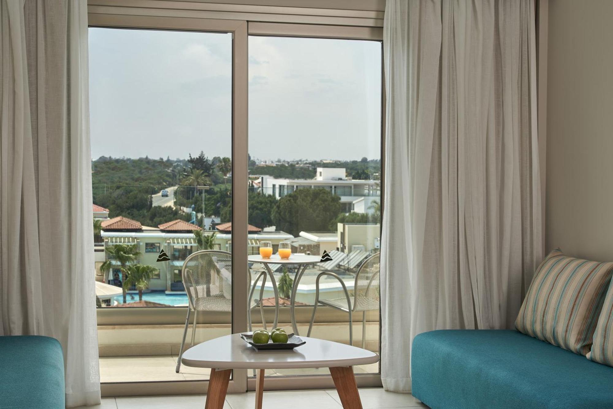 Atlantica Aeneas Resort Agia Napa Exterior foto